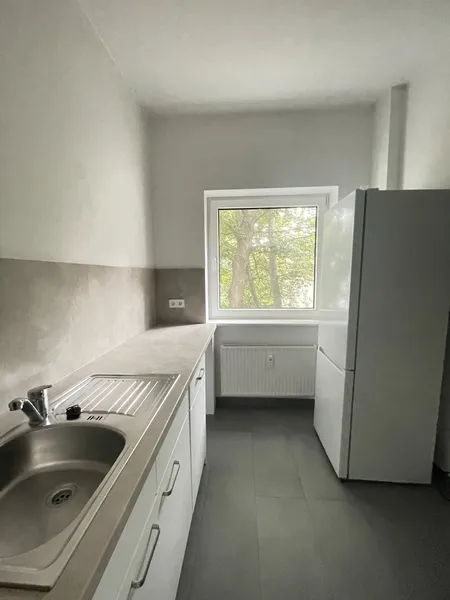 Zweizimmerwohnung mit Einbauküche und Wannenbad — photo 1